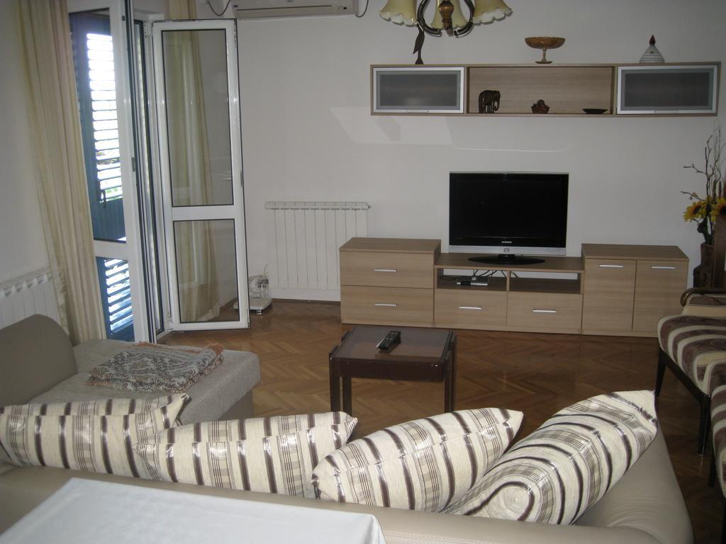 Apartmani Famelja Jovanovic Ilha Ilha Sveti Stefan Quarto foto