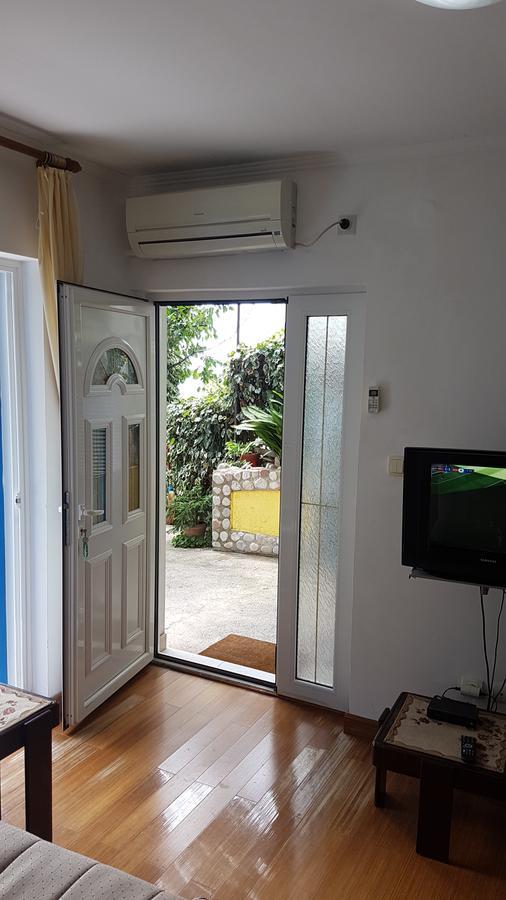 Apartmani Famelja Jovanovic Ilha Ilha Sveti Stefan Exterior foto