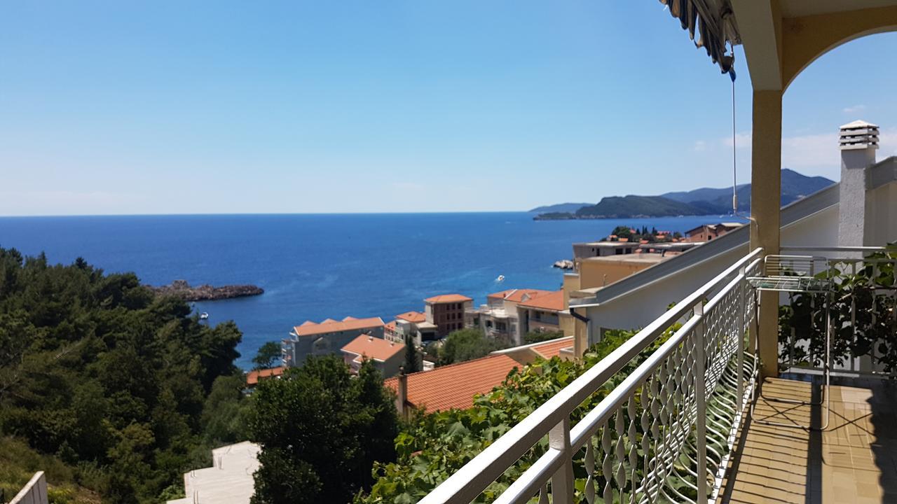 Apartmani Famelja Jovanovic Ilha Ilha Sveti Stefan Exterior foto