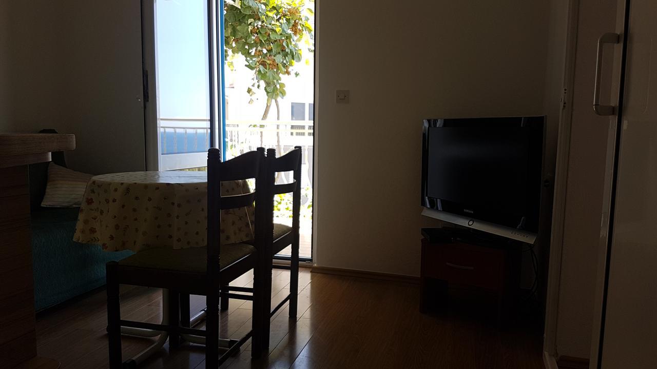 Apartmani Famelja Jovanovic Ilha Ilha Sveti Stefan Exterior foto
